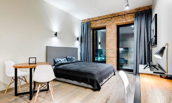 Dekabristov Island Apartment | Loft Deluxe