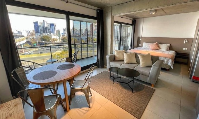 Constitucion House | Loft Elegante a 5 Minutos de Puerto Madero 6B