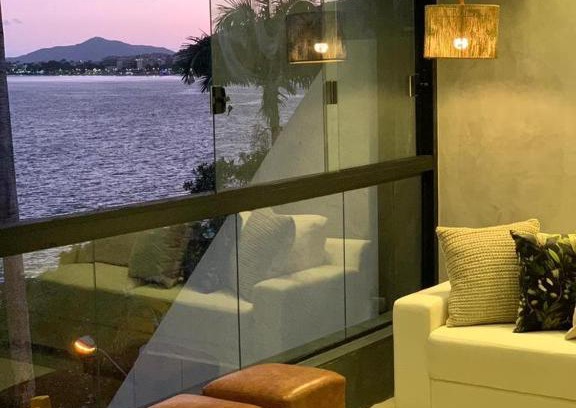 Pereque-Acu Apartment | Loft maravilhoso, com vista sensacional do mar
