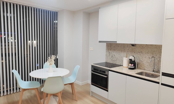 La Corredoria y Ventanielles Apartment | Loft Moderno en el Corazón de Oviedo