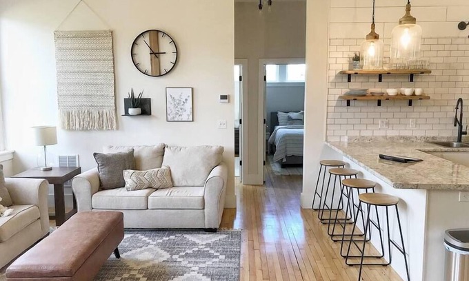 Hancock Apartment | Loft on Lincoln Hancock #203