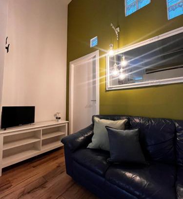 Aurora Apartment | Loft Parma 10 min a piedi da Pz Castello
