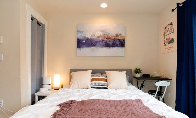 Miller Park Apartment | Loftium | Cozy spot w backyard tucked in unbeatable location
