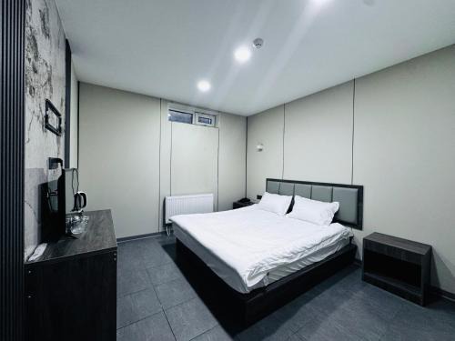 Gandan Monastery District Hotel | Lofty Hotel