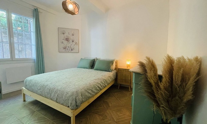 Cotignac Apartment | Logement au Coeur du Village Pour 6 « Cocon Sauge »