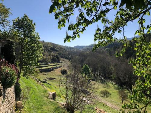 Saignon Apartment | Logement calme avec vue sur le Luberon
