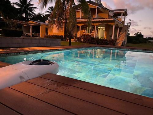 Petit-Canal House | Logement Ghenoah