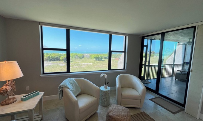 Sanibel Condo | LOGGERHEAD CAY 501 Unobstructed Amazing Ocean view nQueen & Twin in Spare room