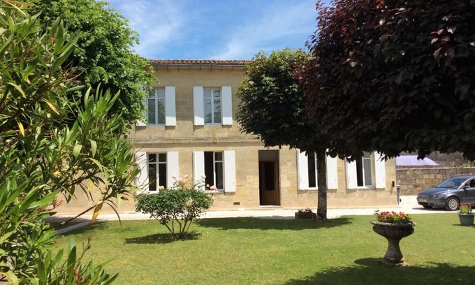Saint-Emilion House | Logis de Villemaurine