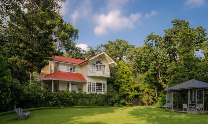 Bullawala Villa | LohonoStays Ivy Cottage