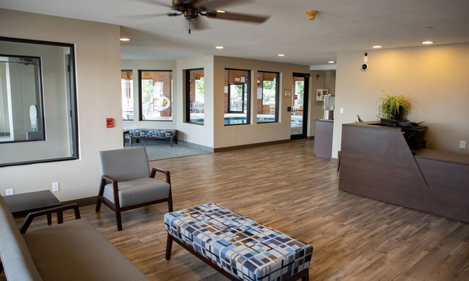 Lomira Hotel | Lomira Inn and Suites