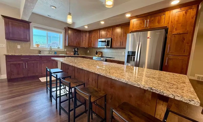 North Ogden Apartment | Lomond View Retreat: North Ogden's most beautiful and comfortable apartment!