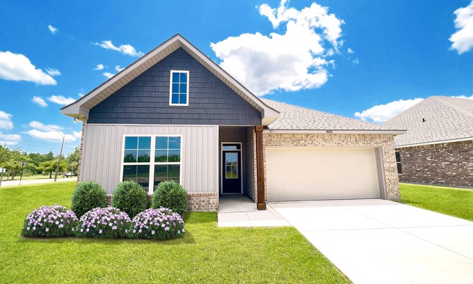 Gulfport House | Long Term Corporate Home in Beautiful Gulfport, MS