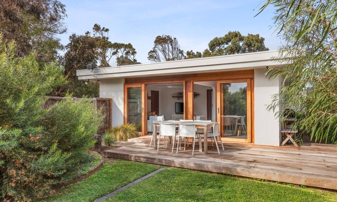 Point Lonsdale House | Lonnie Pad - Point Lonsdale