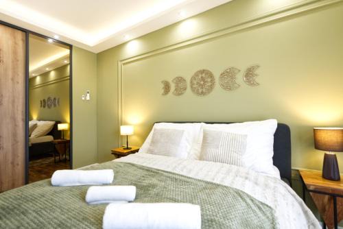 Belso-Ferencvaros Apartment | Lonyay Downtown Apartment by FirstHost