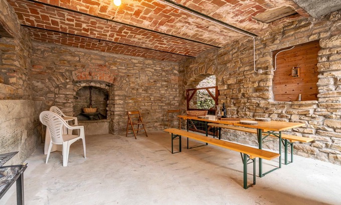 Orbregno House | Look forward to a wonderful panoramic landscape view and a private hot tub.
