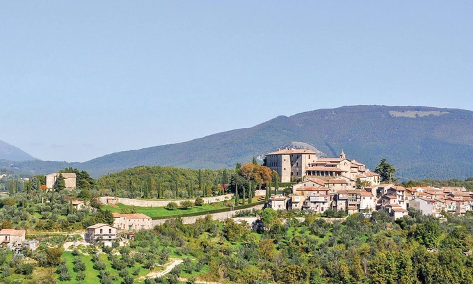 Turania House | Look forward to unforgettable days in this inviting vacation home surrounded by beautiful nature.