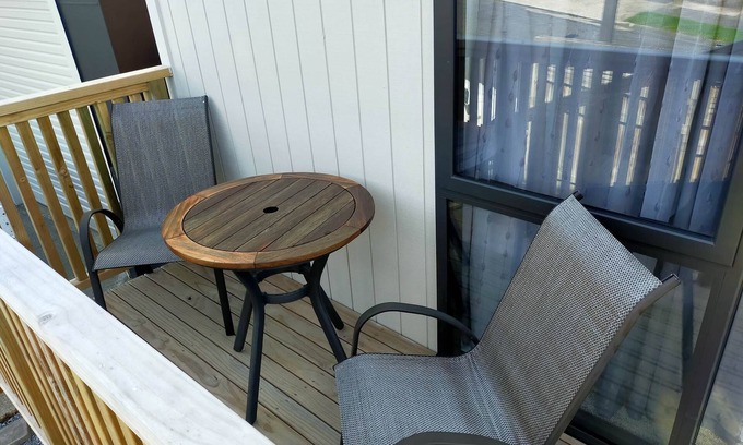 Stokes Valley Apartment | Looking for a peaceful retreat visit our Self-contained studio with own entrance