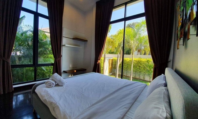 Bang Sare House | Looks cool, Sai Kaew Beach, Chon Buri