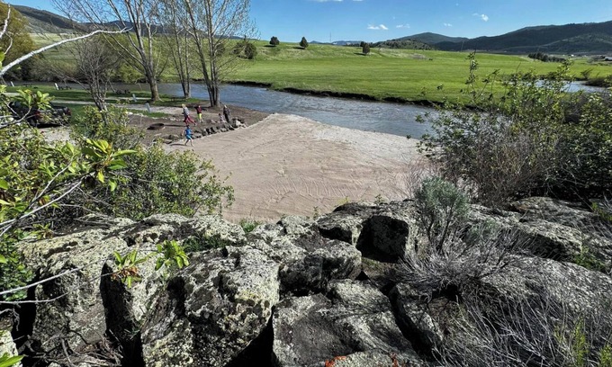 Lava Hot Springs Hotel | Lost Trail Resort