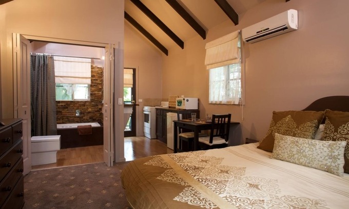 Sassafras Cabin | Lotus Lodges