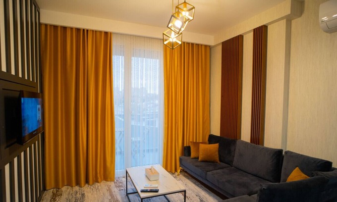 Bagcilar Apartment | Lovely 1+1 Apartment w/Terrace near MaIl of IST