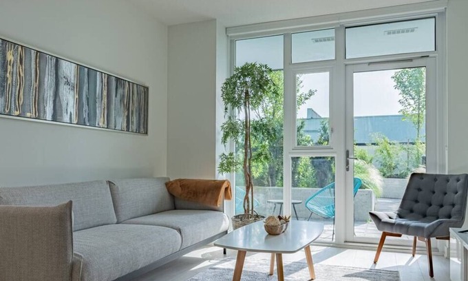 District of North Vancouver Apartment | Lovely 2 Bedroom Unit + Large Patio + EV Charging