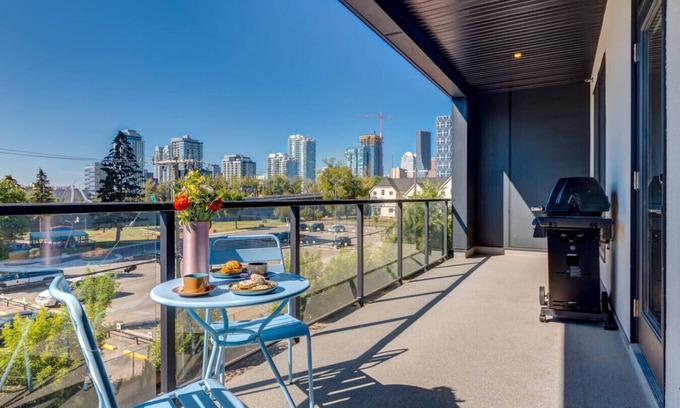 Bridgeland Condo | Lovely 3BR unit in the heart of Calgary