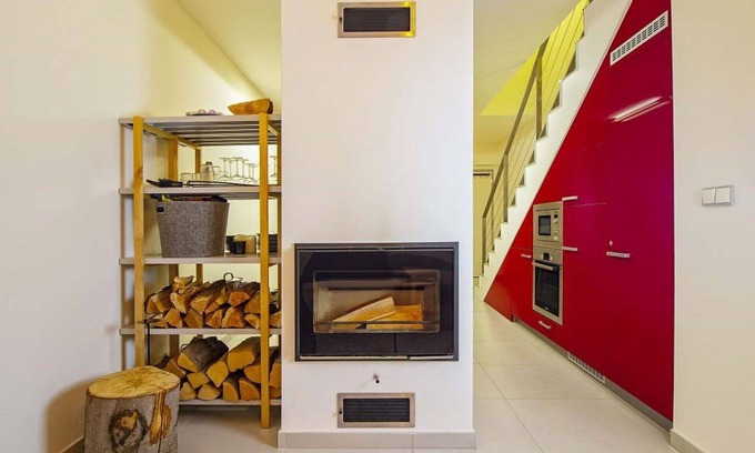 Loucna Pod Klinovcem Apartment | Lovely apartment for 6 guests with WIFI, TV, terrace, pets allowed and panoramic view