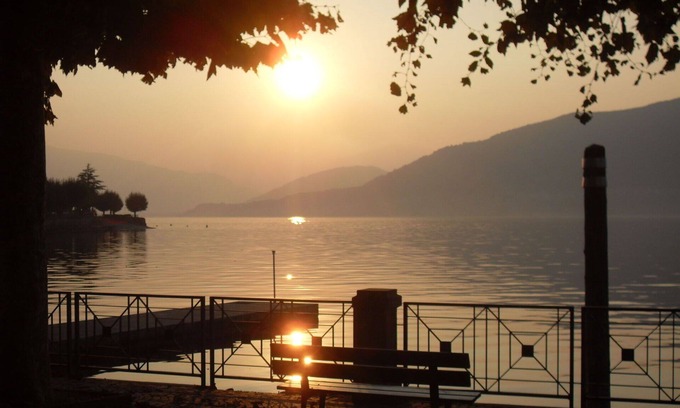 Porto Valtravaglia Apartment | Lovely apartment for 4 people with TV and pets allowed