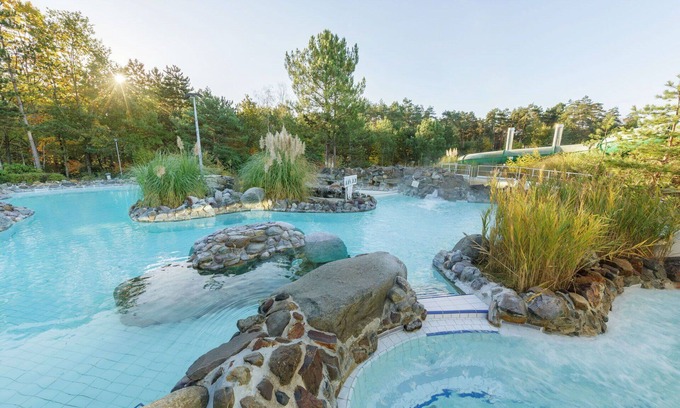 Chaumont-sur-Tharonne House | Lovely apartment in villa for 12 people with hot tub, pool, WIFI, TV, terrace and parking