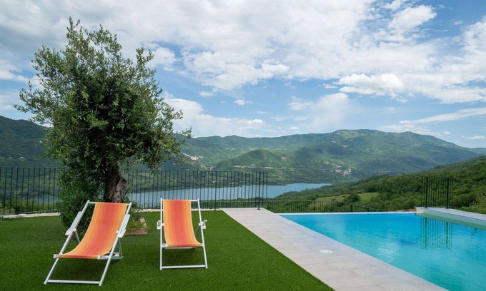 Villa Santa Maria Apartment | Lovely apartment for 4 guests with pool, A/C, WIFI, TV, balcony and pets allowed