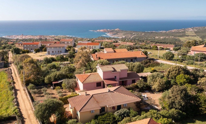 Paduledda Apartment | Lovely apartment for 6 guests with WIFI, A/C, TV and terrace