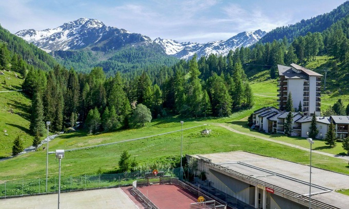 Noveli Apartment | Lovely apartment for 6 people with WIFI, TV, balcony and pets allowed