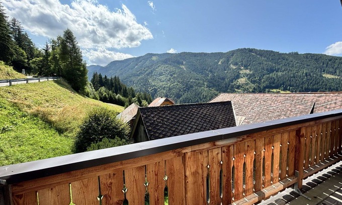 Donnersbach Apartment | Lovely apartment for 6 guests with WIFI, TV, patio and pets allowed