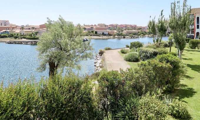 Le Barcares Apartment | Lovely apartment for 5 guests with pool, TV, terrace and pets allowed