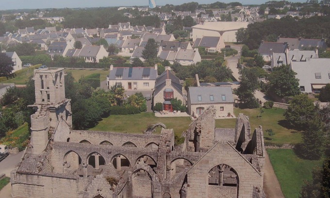 Pont-l'Abbe Apartment | Lovely apartment for 4 people with WIFI, TV and terrace