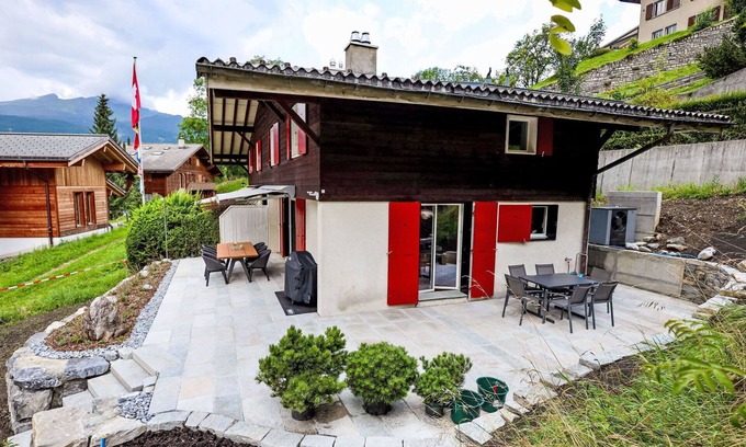 Grindelwald Apartment | Lovely apartment for 6 people with WIFI, TV, terrace and pets allowed