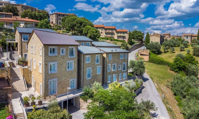 Montalcino Apartment | Lovely apartment for 6 guests with WIFI, pets allowed and panoramic view