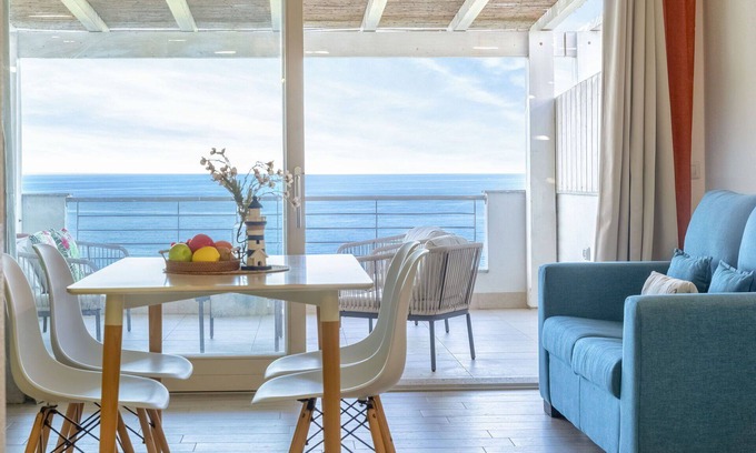 La Ciaccia Apartment | Lovely apartment for 4 people with A/C, TV, patio and pets allowed