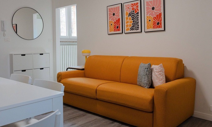 Pavia Apartment | Lovely apartment for 4 guests with A/C, WIFI and TV