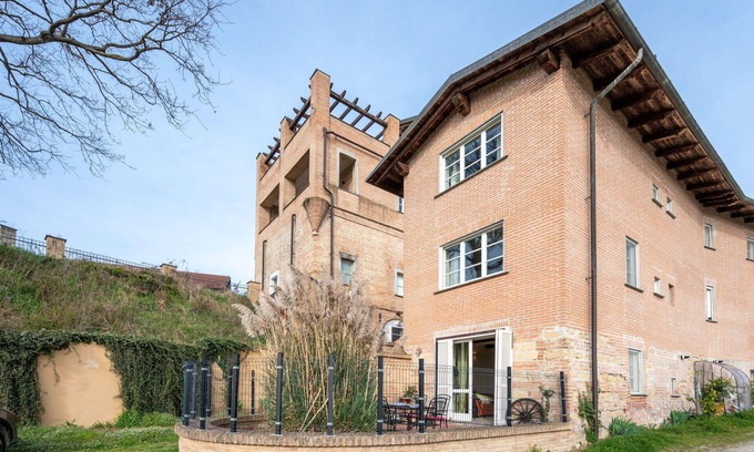 Fubine Apartment | Lovely apartment for 4 guests with WIFI, pool, TV, terrace and pets allowed