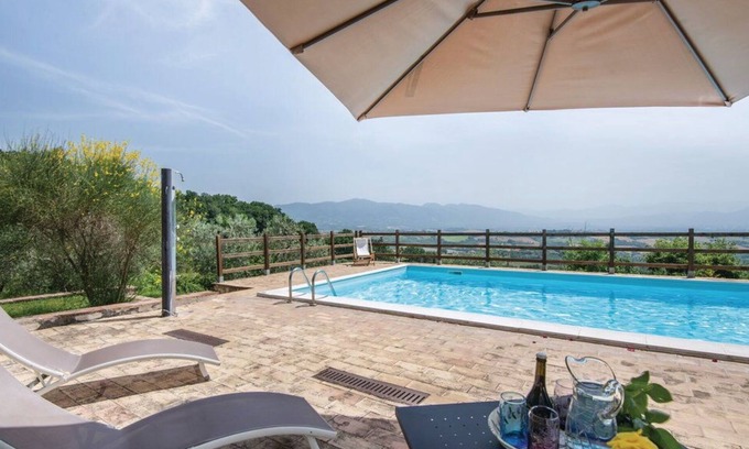 Fornole Apartment | Lovely apartment for 4 people with pool, A/C, WIFI, TV and veranda