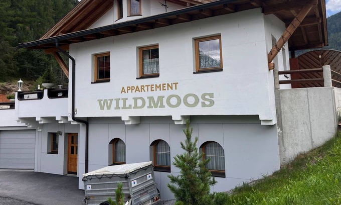 Soelden Apartment | Lovely apartment for 8 guests with WIFI, TV and parking