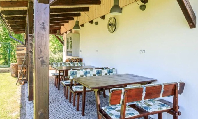 Arnoltice Apartment | Lovely apartment for 4 guests with WIFI, TV and terrace