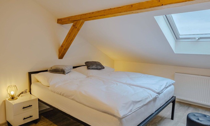 Trebon Apartment | Lovely apartment for 5 people with WIFI, TV, terrace and panoramic view