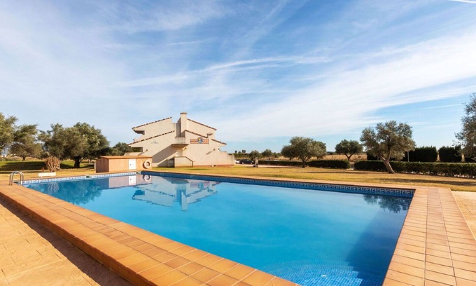 San Jorge Apartment | Lovely apartment for 4 guests with pool, A/C, WIFI, TV, terrace, pets allowed and parking