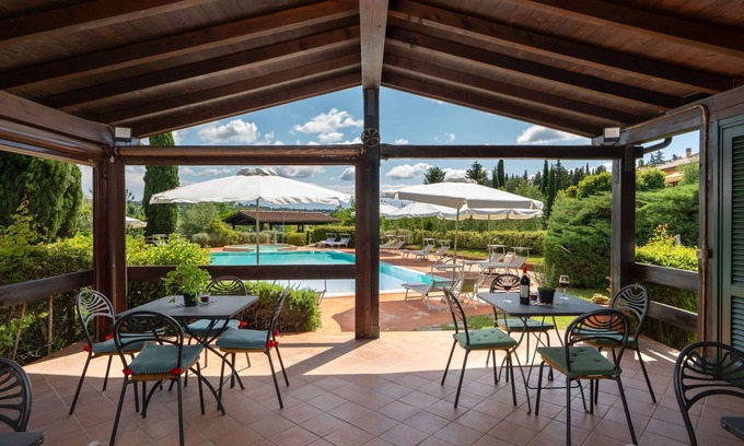 Sughera Apartment | Lovely apartment with A/C, WIFI, pool, TV, terrace and panoramic view, close to San Gimignano