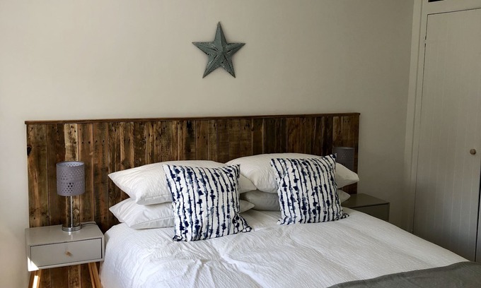 Taunton House | Lovely barn situated at the edge of the Somerset Levels