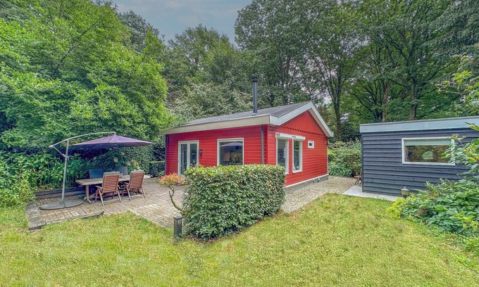 Haaren House | Lovely detached house with garden in woods